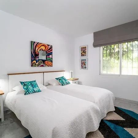 Bright New In Puente Marbella