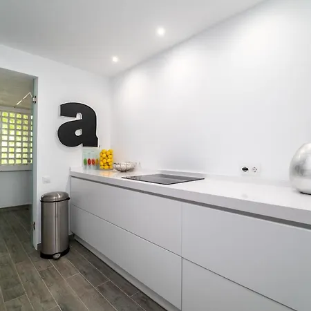 Bright New In Puente Apartment *
